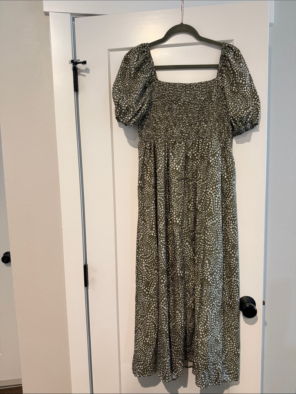 Girls Olive Green Puff-Sleeve Smocked Dress